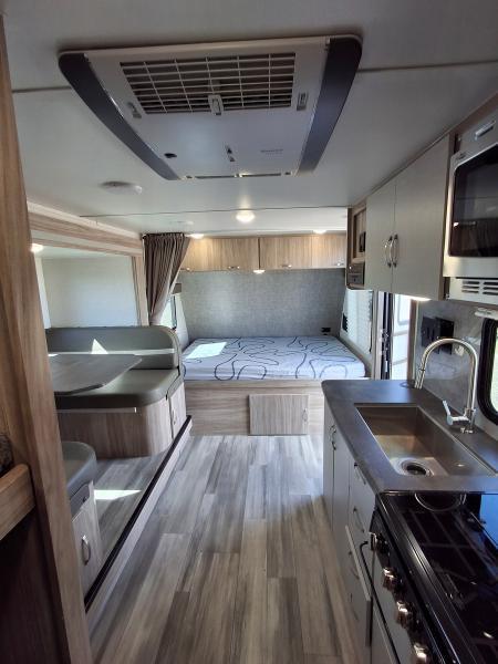 Winnebago Micro Minnie  2022
