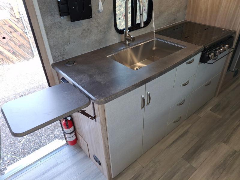 Winnebago Micro Minnie  2022