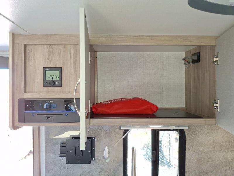 Winnebago Micro Minnie  2022