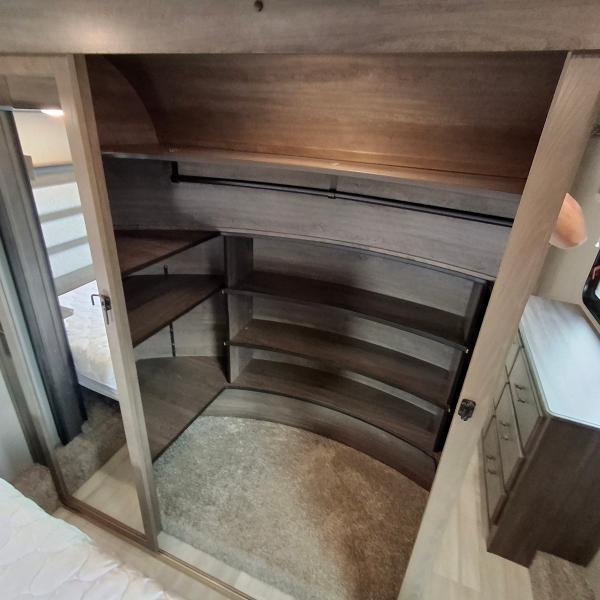Grand Design Solitude  2021