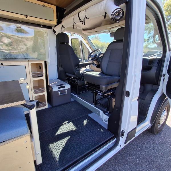Dodge Ram Van  2025