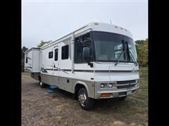 2001 Winnebago Adventurer 