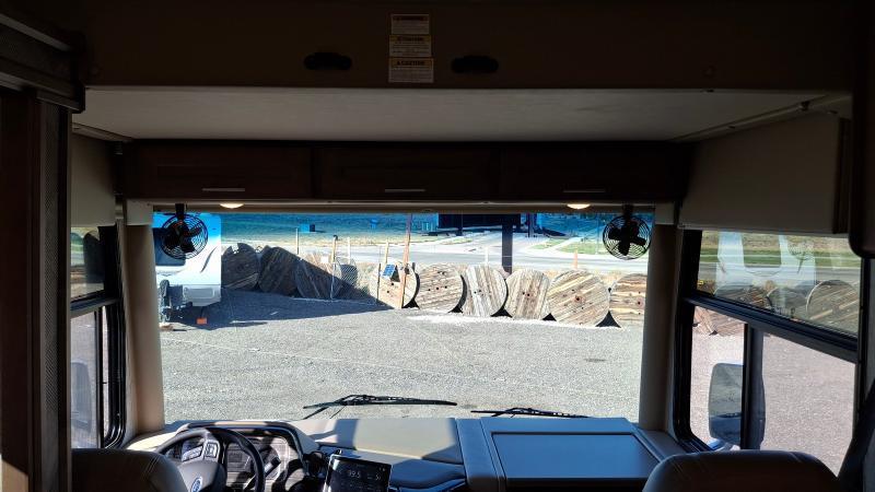 Thor Motor Coach Miramar  2022