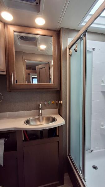 Thor Motor Coach Miramar  2022