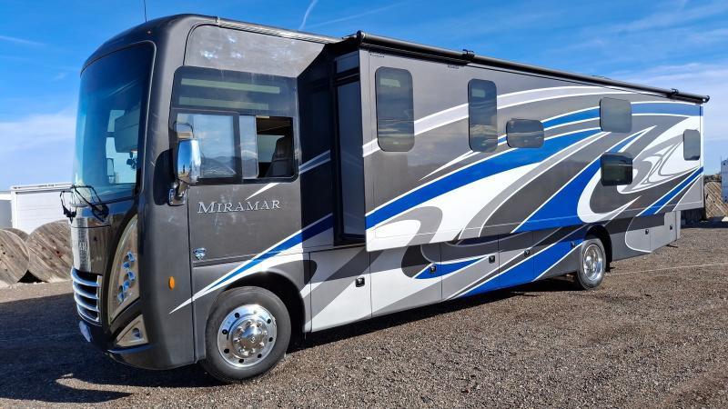 Thor Motor Coach Miramar  2022