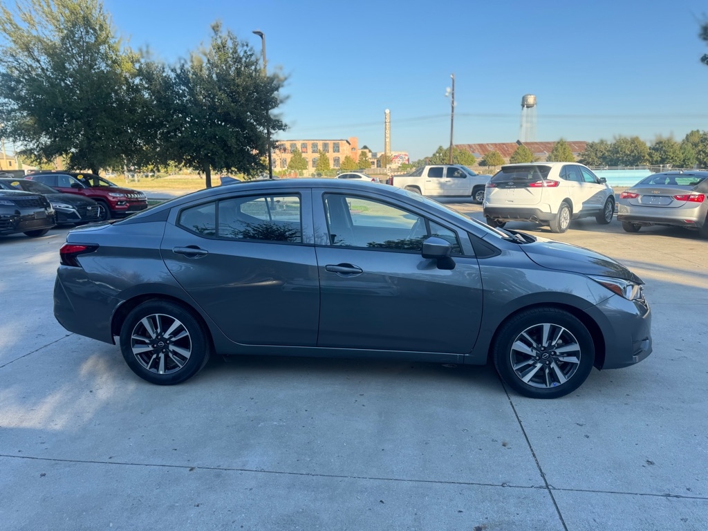 Nissan Versa SV 2024