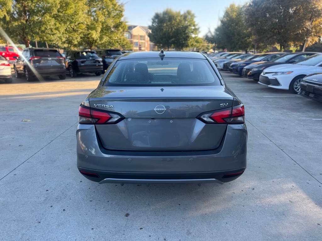 Nissan Versa SV 2024
