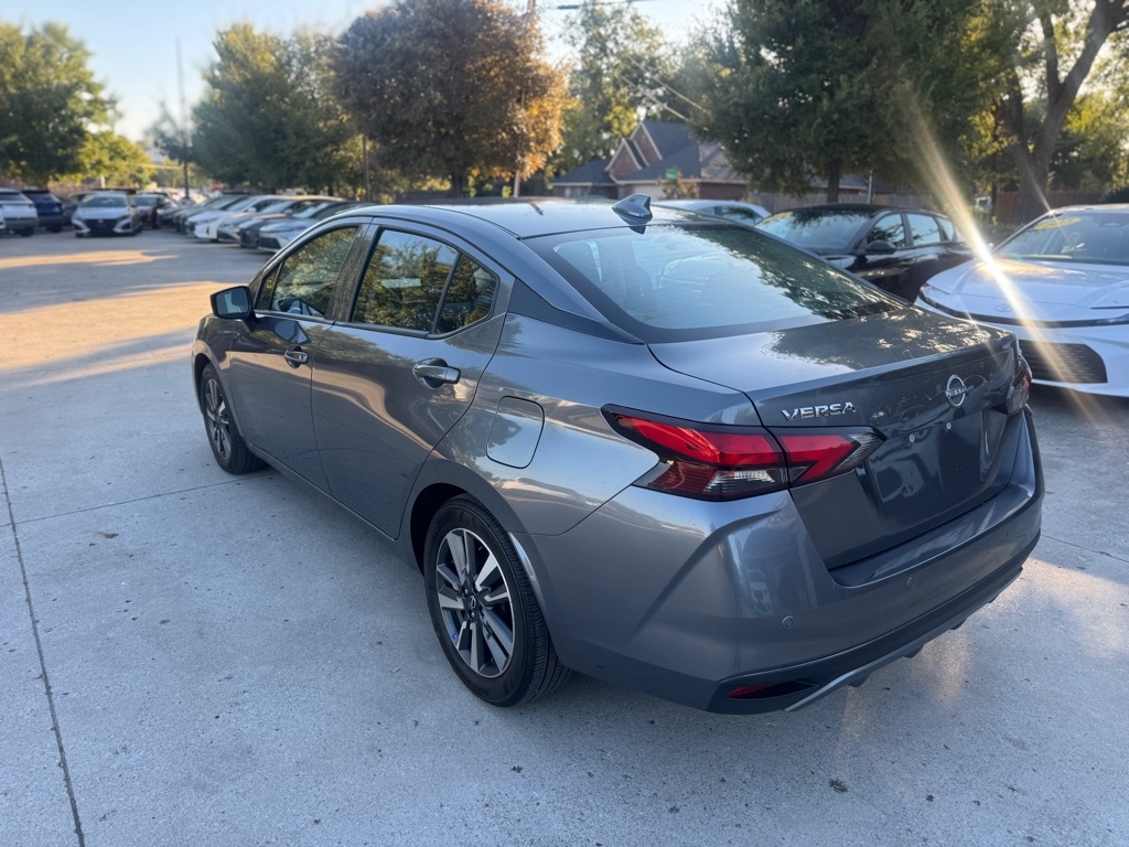 Nissan Versa SV 2024