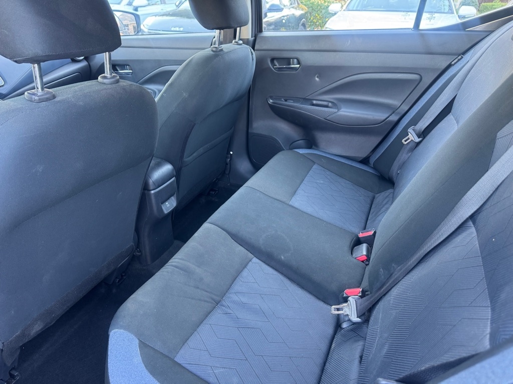 Nissan Versa SV 2024