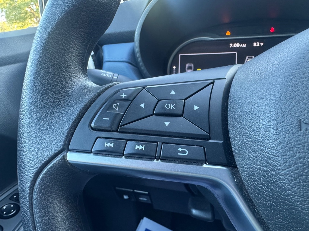 Nissan Versa SV 2024