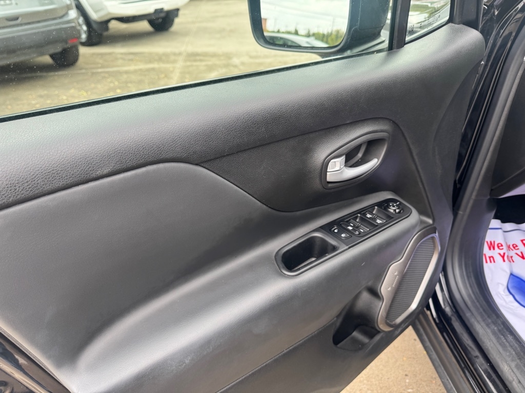 Jeep Renegade Latitude 2023 Jeep Renegade Latitude 2023