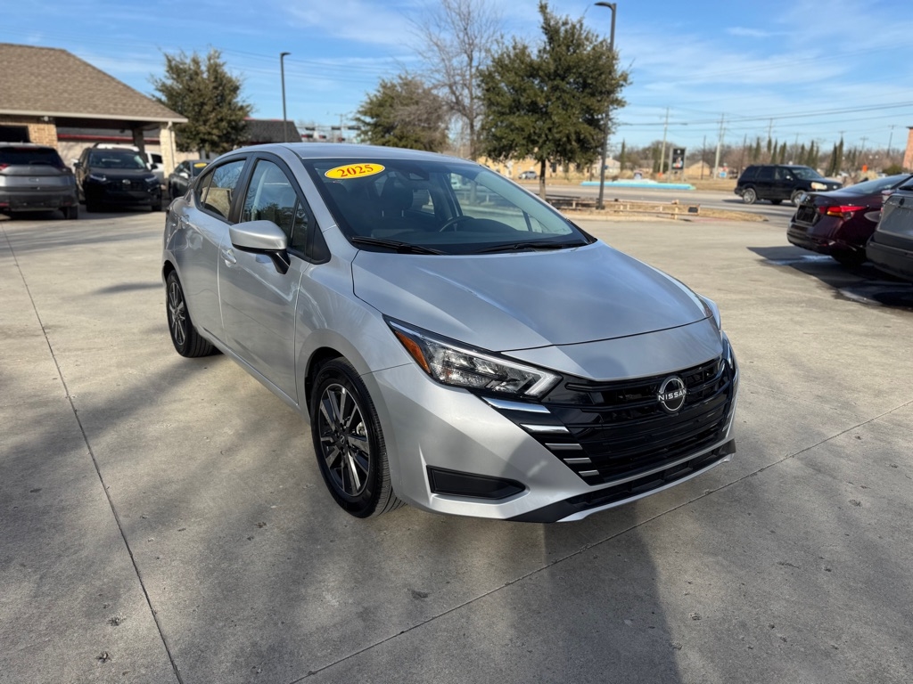 Nissan Versa SV 2025