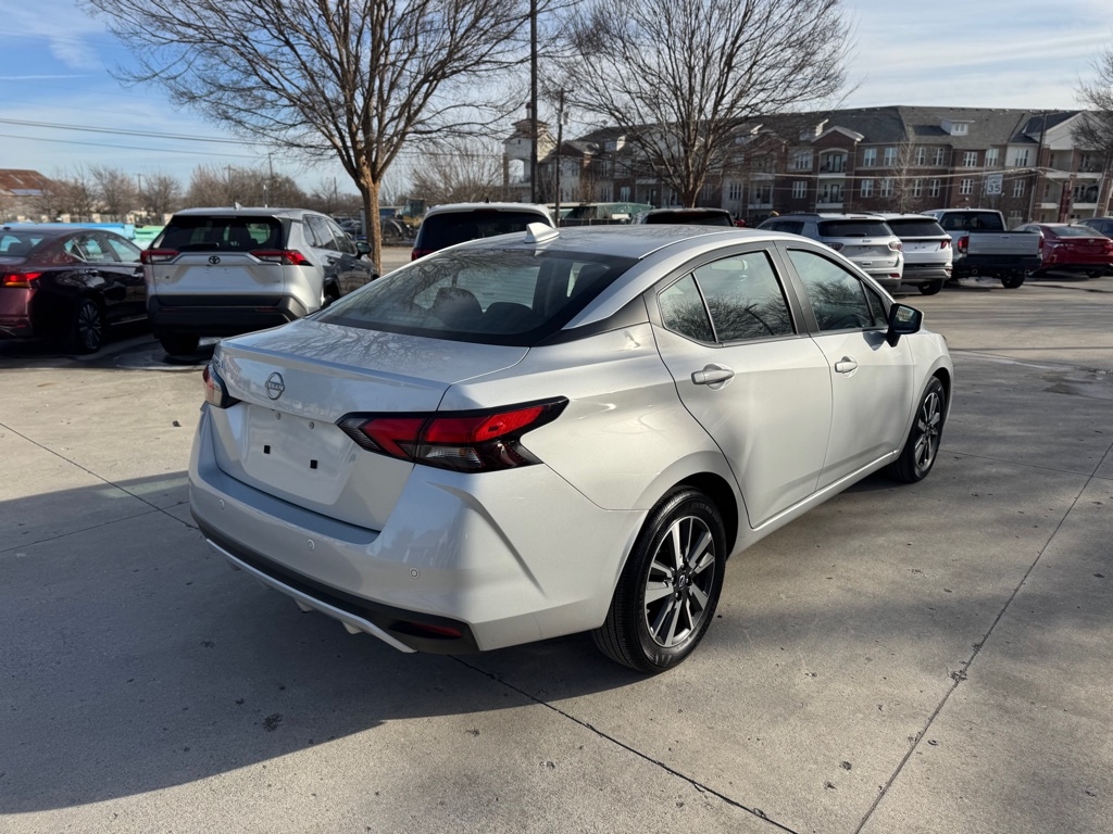 Nissan Versa SV 2025
