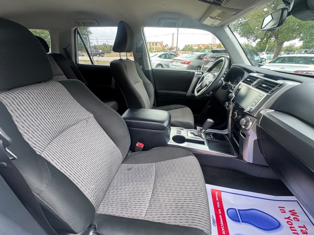 Toyota 4Runner SR5 2024 Toyota 4Runner SR5 2024