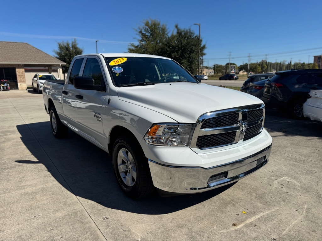 RAM 1500 Classic Tradesman Quad Cab 2WD 2023 RAM 1500 Classic Tradesman Quad Cab 2WD 2023