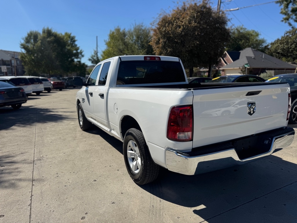 RAM 1500 Classic Tradesman Quad Cab 2WD 2023 RAM 1500 Classic Tradesman Quad Cab 2WD 2023