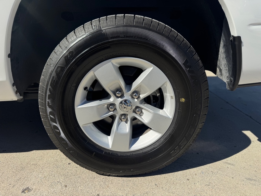 RAM 1500 Classic Tradesman Quad Cab 2WD 2023 RAM 1500 Classic Tradesman Quad Cab 2WD 2023