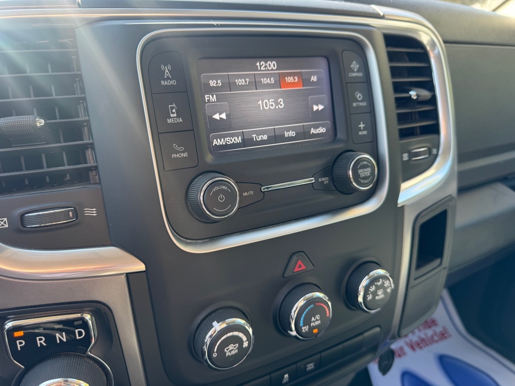RAM 1500 Classic Tradesman Quad Cab 2WD 2023 RAM 1500 Classic Tradesman Quad Cab 2WD 2023