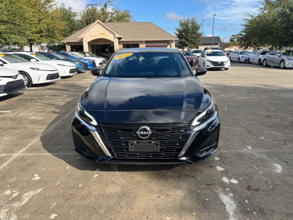 Nissan Altima 2.5 SV 2024