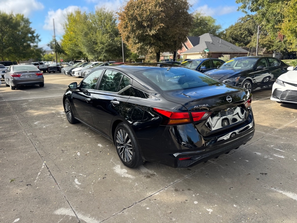 Nissan Altima 2.5 SV 2024