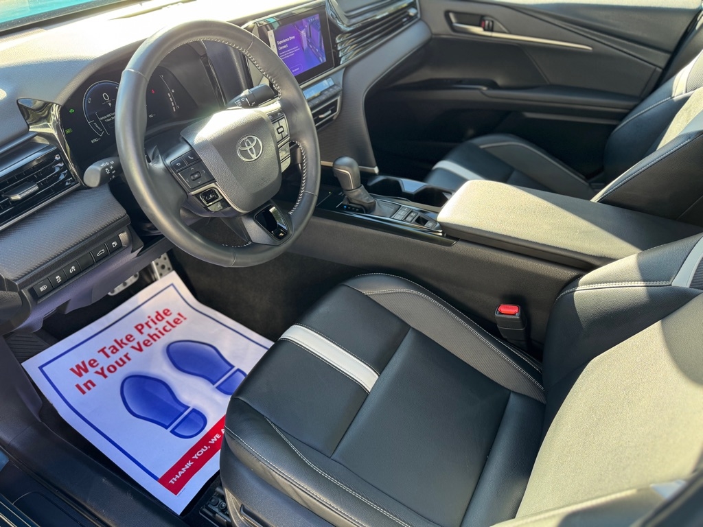 Toyota Camry Hybrid XLE 2025 Toyota Camry Hybrid XLE 2025