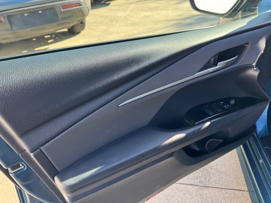 Toyota Camry Hybrid XLE 2025 Toyota Camry Hybrid XLE 2025