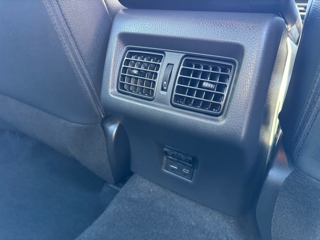 Toyota Camry Hybrid XLE 2025 Toyota Camry Hybrid XLE 2025