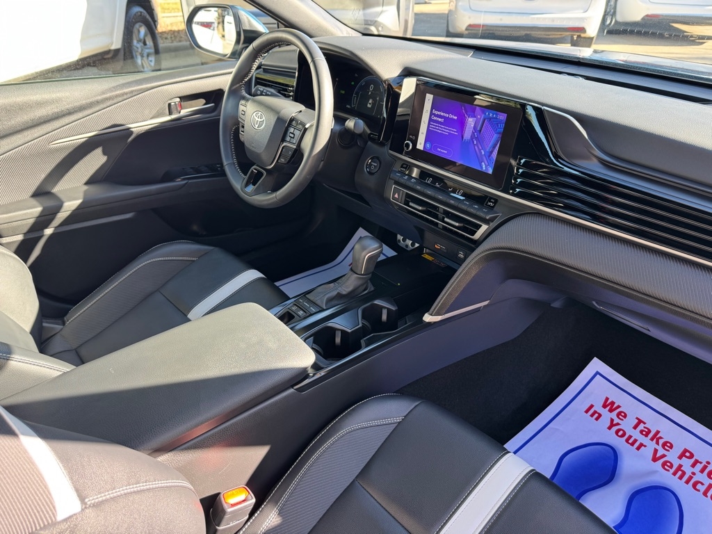 Toyota Camry Hybrid XLE 2025 Toyota Camry Hybrid XLE 2025