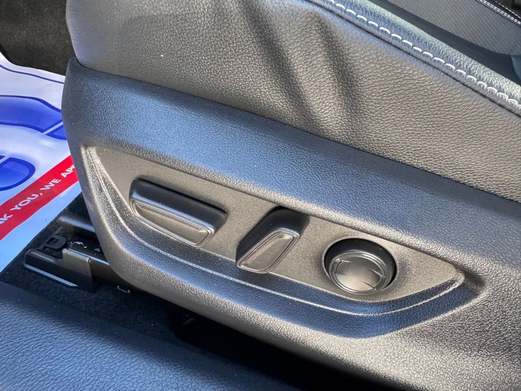 Toyota Camry Hybrid XLE 2025 Toyota Camry Hybrid XLE 2025