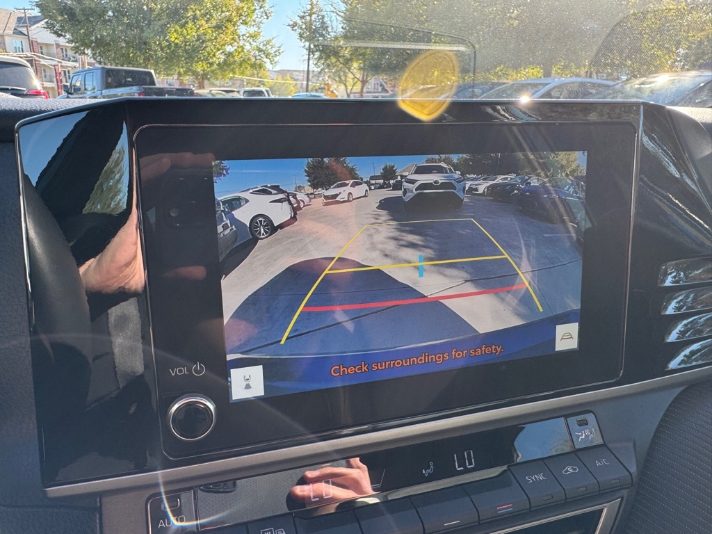 Toyota Camry Hybrid XLE 2025 Toyota Camry Hybrid XLE 2025