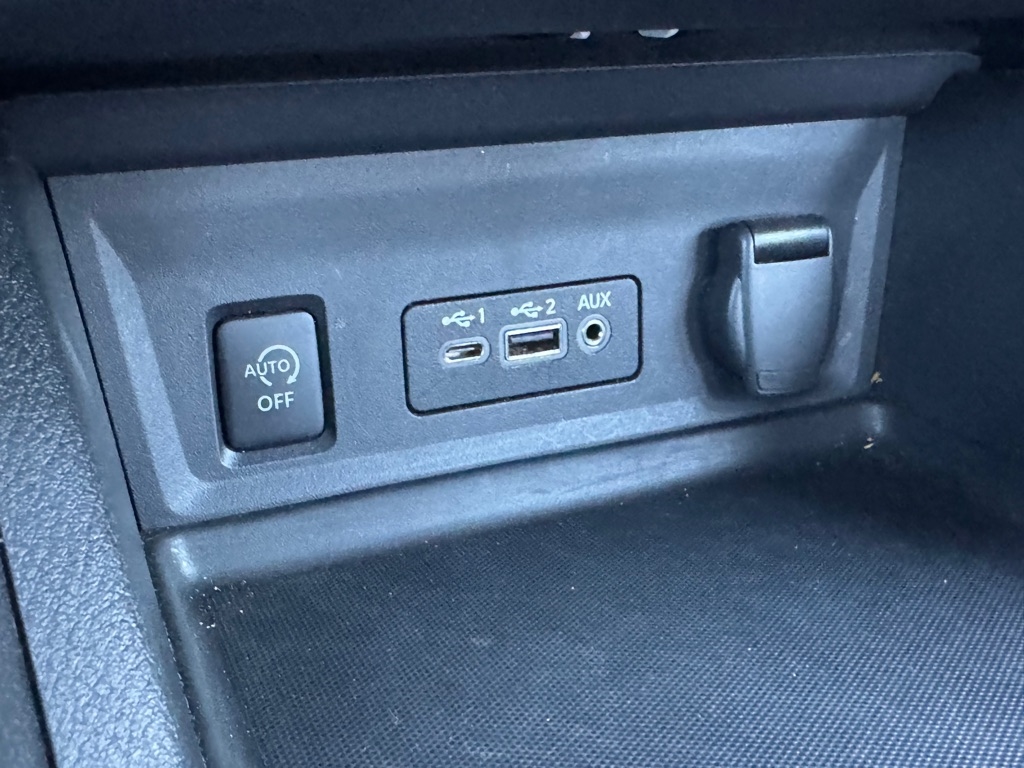 Nissan Sentra SV 2024 Nissan Sentra SV 2024