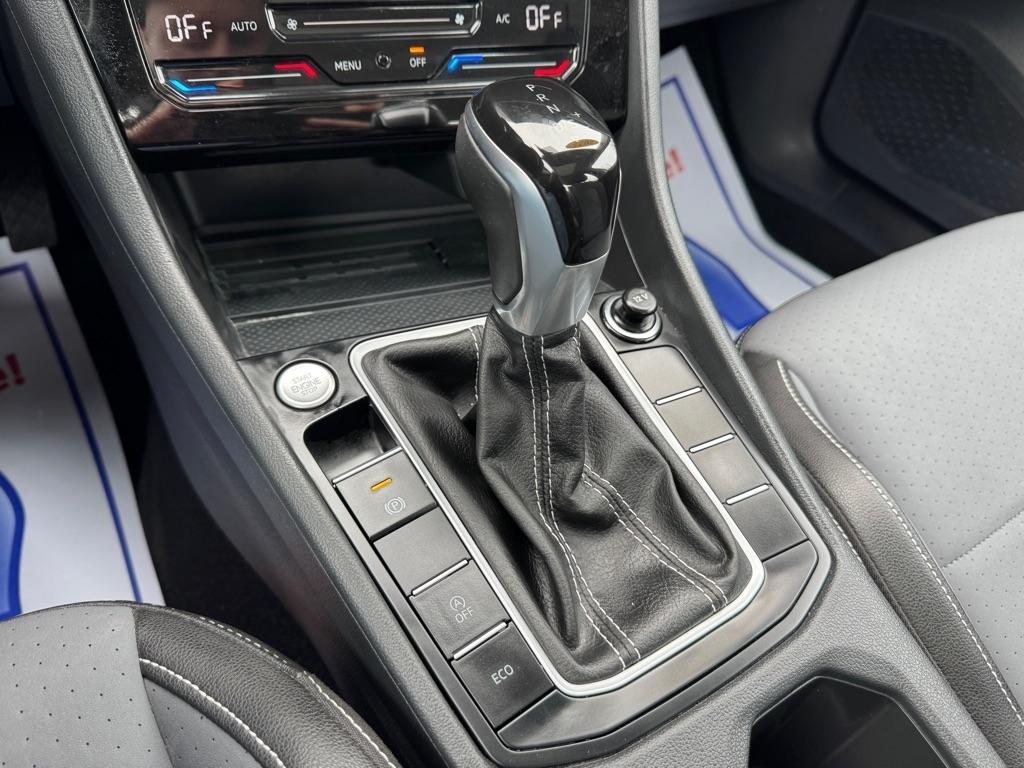 Volkswagen Jetta SE 2025