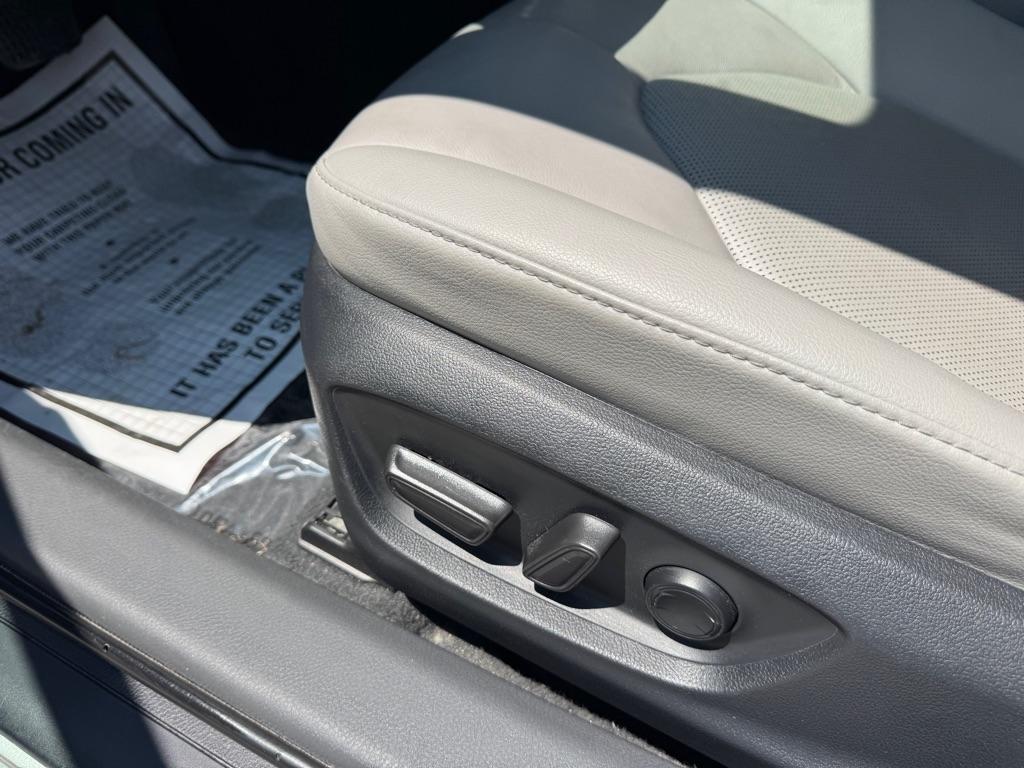 Toyota Camry XLE 2024