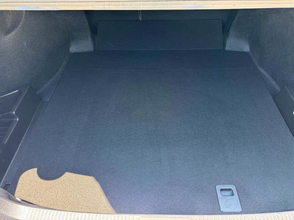 Toyota Camry XLE 2024