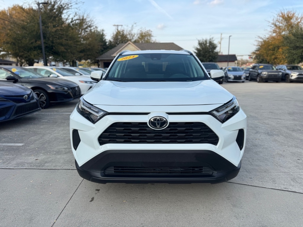 Toyota RAV4 XLE AWD 2024