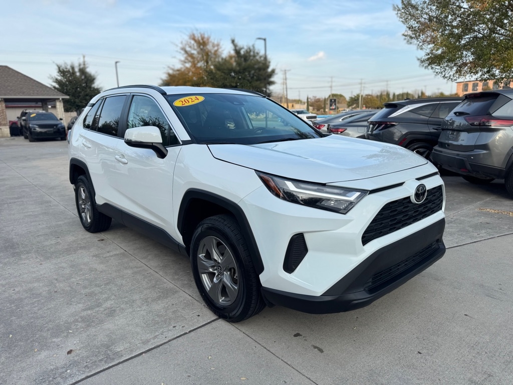 Toyota RAV4 XLE AWD 2024