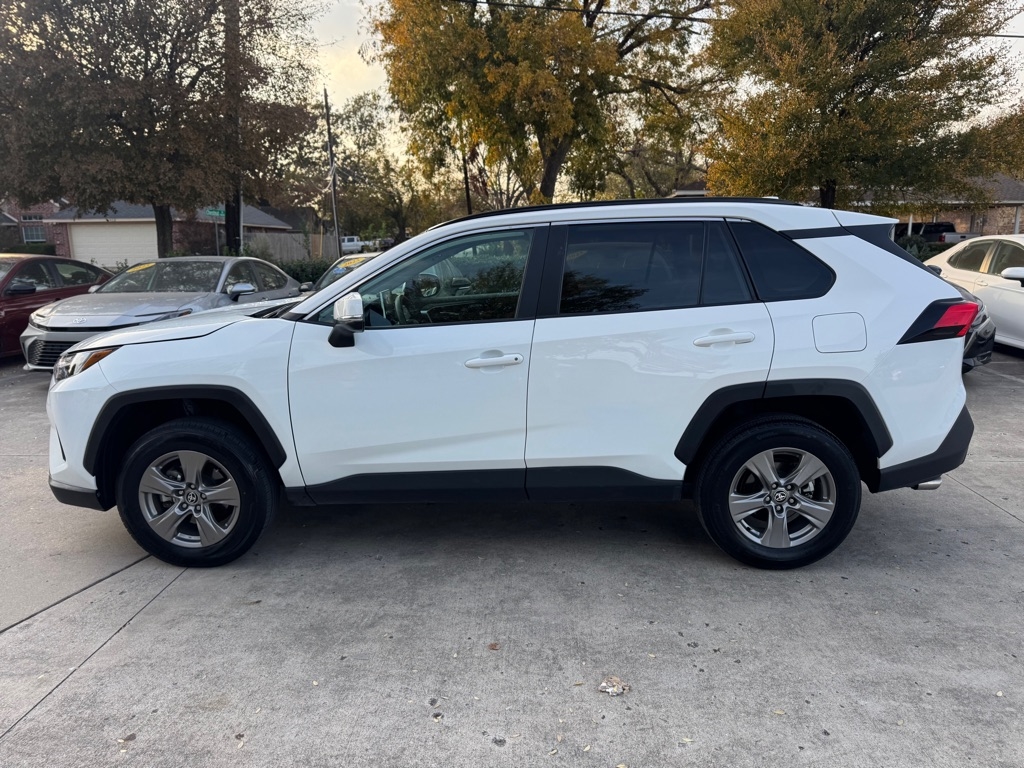 Toyota RAV4 XLE AWD 2024