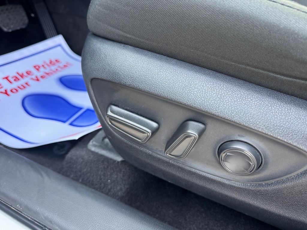 Toyota RAV4 XLE AWD 2024