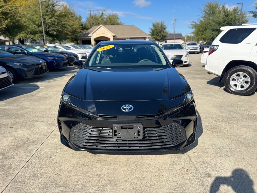 Toyota Camry Hybrid XLE 2025 Toyota Camry Hybrid XLE 2025