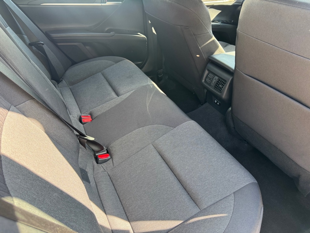 Toyota Camry Hybrid XLE 2025 Toyota Camry Hybrid XLE 2025