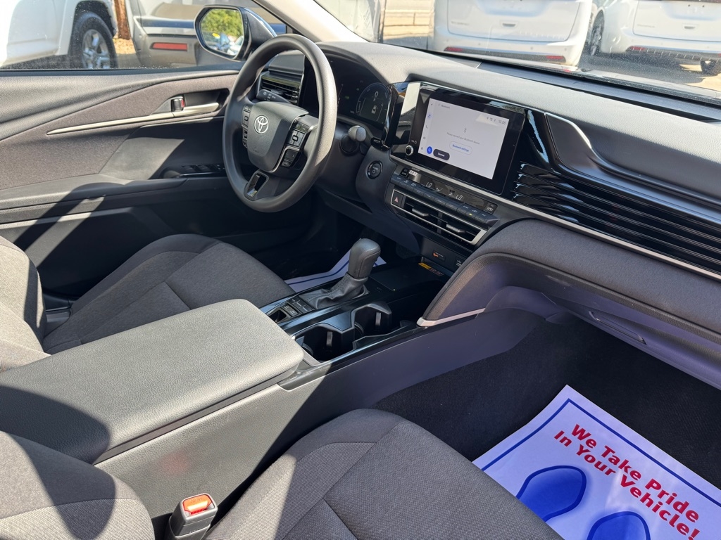 Toyota Camry Hybrid XLE 2025 Toyota Camry Hybrid XLE 2025