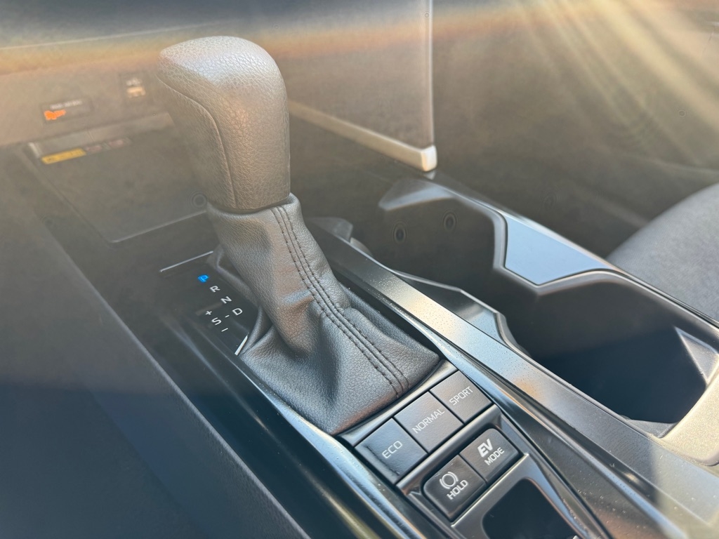 Toyota Camry Hybrid XLE 2025 Toyota Camry Hybrid XLE 2025