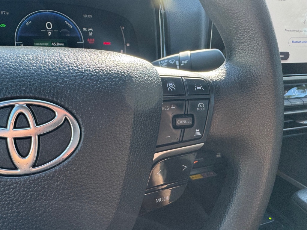 Toyota Camry Hybrid XLE 2025 Toyota Camry Hybrid XLE 2025