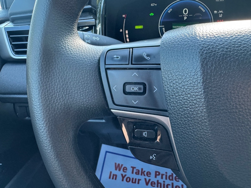 Toyota Camry Hybrid XLE 2025 Toyota Camry Hybrid XLE 2025