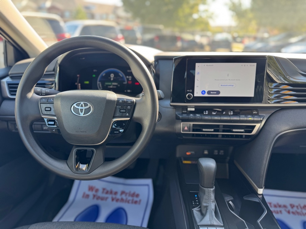 Toyota Camry Hybrid XLE 2025 Toyota Camry Hybrid XLE 2025