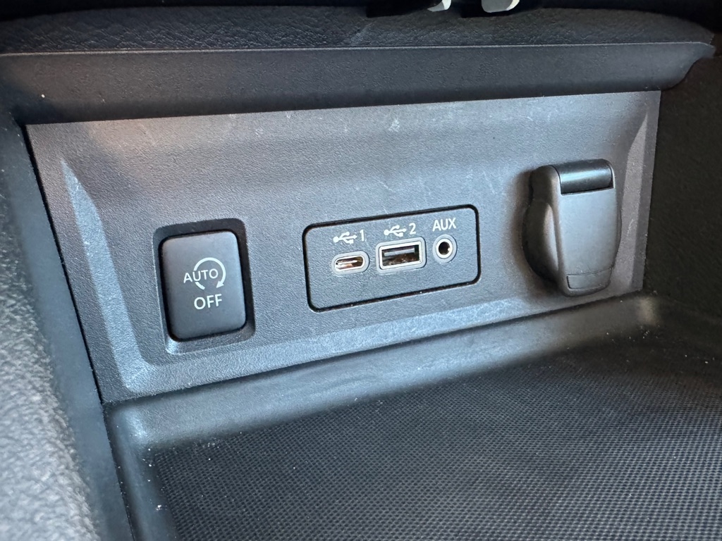 Nissan Sentra SV 2024 Nissan Sentra SV 2024