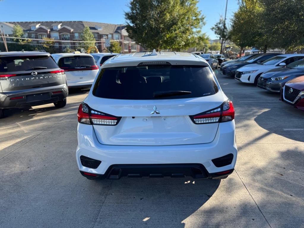 Mitsubishi Outlander Sport 2.0 ES 4WD 2024 Mitsubishi Outlander Sport 2.0 ES 4WD 2024