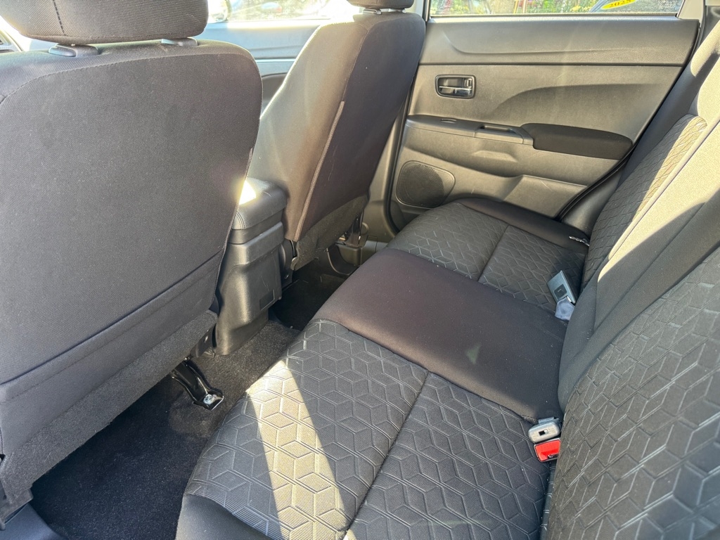 Mitsubishi Outlander Sport 2.0 ES 4WD 2024 Mitsubishi Outlander Sport 2.0 ES 4WD 2024