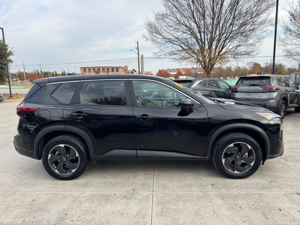 Nissan Rogue SV 2024
