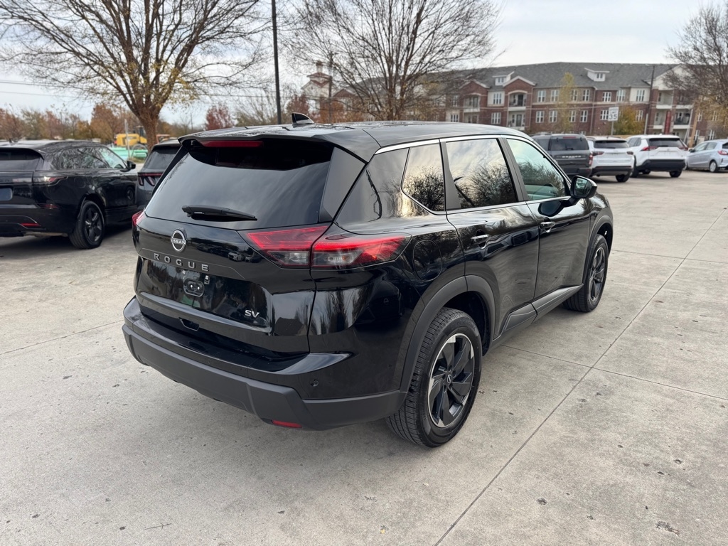 Nissan Rogue SV 2024